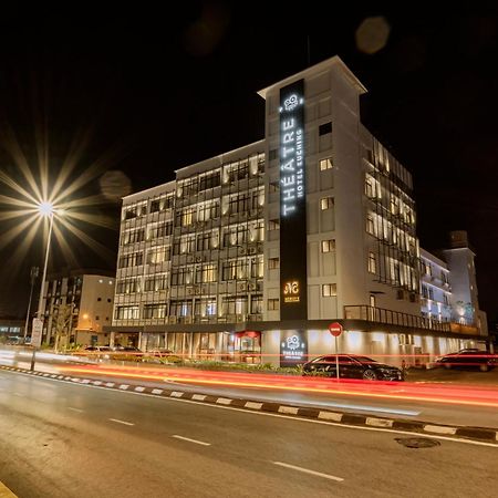 Theatre Hotel Kuching Exterior photo
